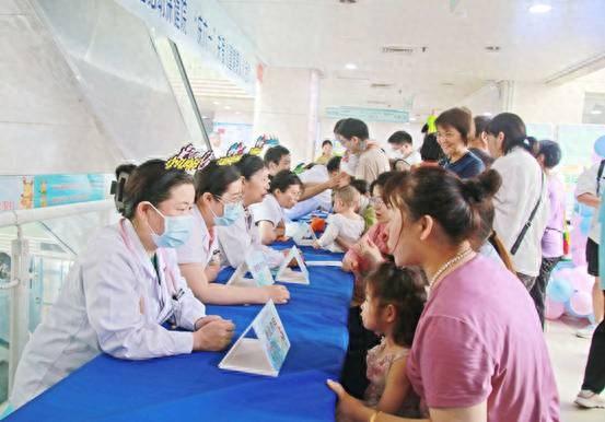 鄭大三附院開展系列公益活動(dòng) 助力兒童健康成長